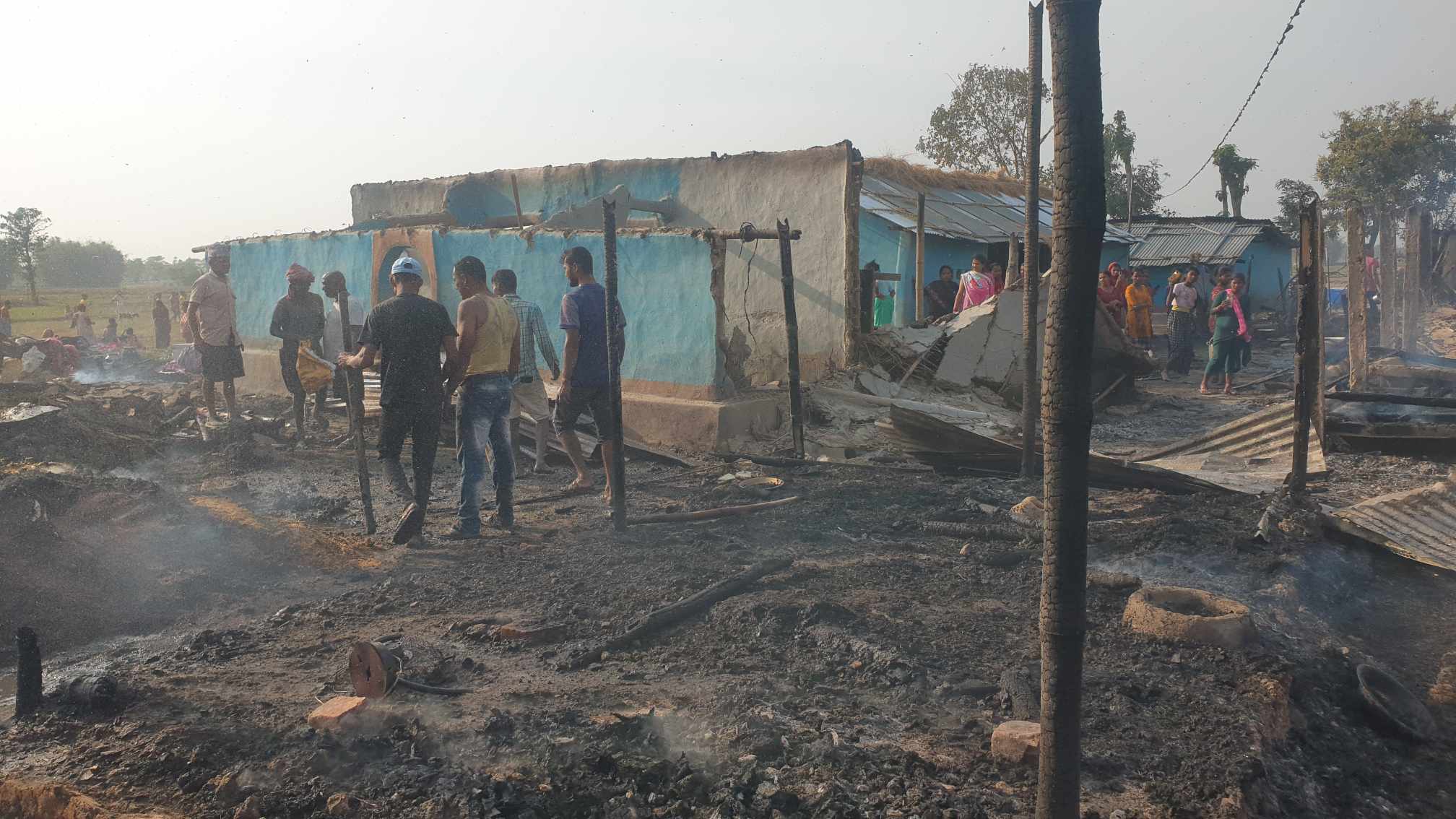 रङ्गेलीमा सन्थाल समुदायका २२ घर जले