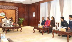 प्रधानमन्त्रीसँग विपिन जोशीका परिवारको भेट, उद्धारको पहल गरिदिन आग्रह