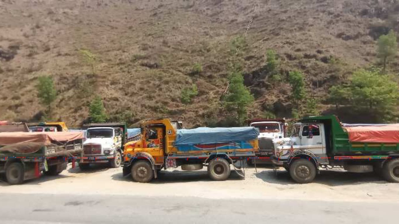 १८ वटा टीफर काभ्रे प्रहरीको नियन्त्रणमा