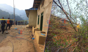 काभ्रेमा ३ ओटा घरमा बम, करोडौपर्ने बुद्धचित्त मालाको बोट काटियो