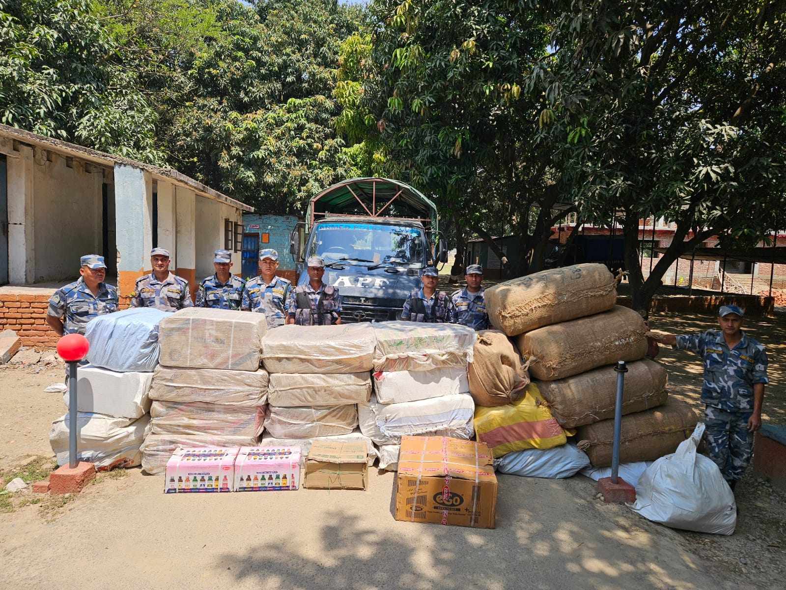 २४ लाख बढिको तस्करीको सामान बरामद