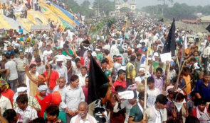 चुरे दोहनको समस्या सुनाउन २५ दिन हिँडेर काठमाडौं आइपुगे मधेशवासी