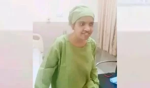 गायिका मेनुका पौडेलले राखिन कृत्रिम आँखा