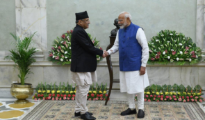 प्रधानमन्त्री दाहाल र भारतका प्रधानमन्त्री मोदीबीच भेटवार्ता