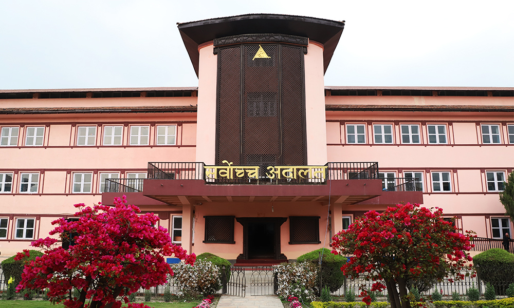 गृहमन्त्री लामिछानेविरुद्धको रिट न्यायाधीशद्वय शर्मा र श्रेष्ठको इजलासमा
