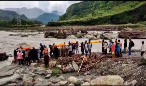 पहिरोमा परेका ७ मध्ये पाँचजनाको सामूहिक दाहसंस्कार