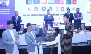 नेपालीहरु जहाँ बसेका भए पनि मताधिकार प्रयोग गर्न पाउने वातावरण बनाउन  प्रयास हुनेछ : प्रधानमन्त्री