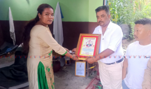 मृतक परिवारलाई नगद सहयोग सहिद समवेदना दिदै वडा सरकार