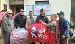 ४० जना बाढीपहिरो प्रभावितलाई आपत्कालीन राहत