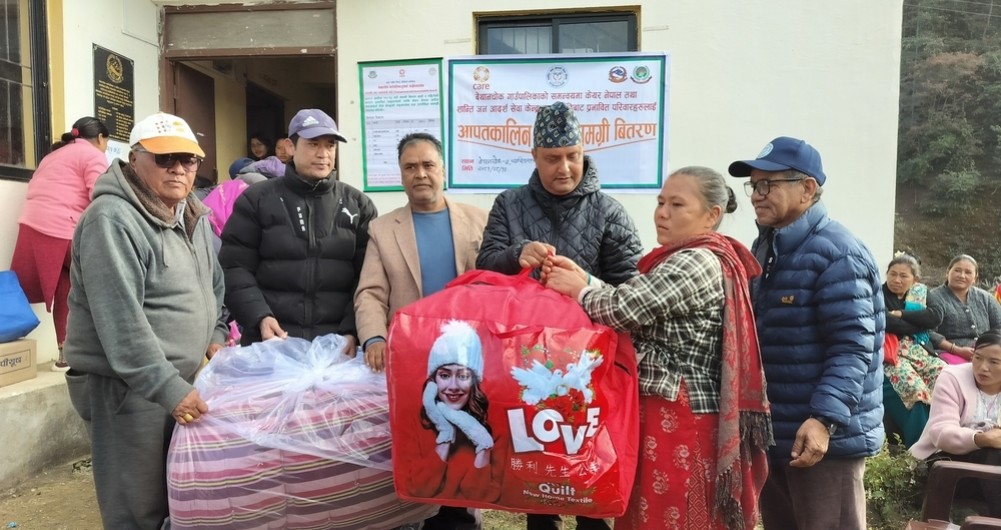 ४० जना बाढीपहिरो प्रभावितलाई आपत्कालीन राहत