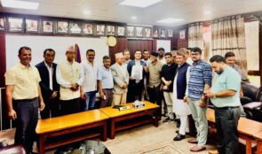 स्वास्थ्य मन्त्री पौडेलको टिप्पणी : संवैधानिक व्यवस्था नमान्न पाइन्छ