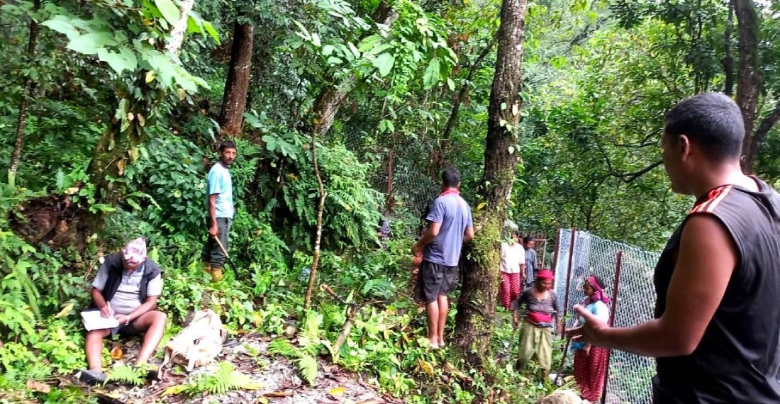 पर्यटकीय स्थल गङ्गा खोला संरक्षण गर्न श्रमदान अभियान