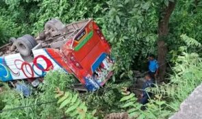 यात्रुबाहक बस दुर्घटनामा ७ घाइते, २ जनाको अवस्था गम्भीर