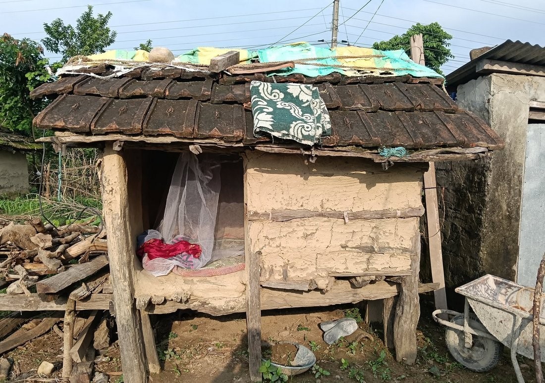 कञ्चनपुरमा ३९ वटा छाउगोठ भत्काइयो